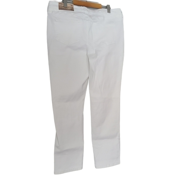 14 - d/C Jeans | Ankle Slim Jean - Picture 4 of 9